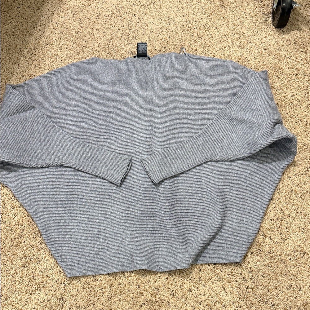 Chelsea & Theodore Light Gray Ribbed Crewneck Sweater